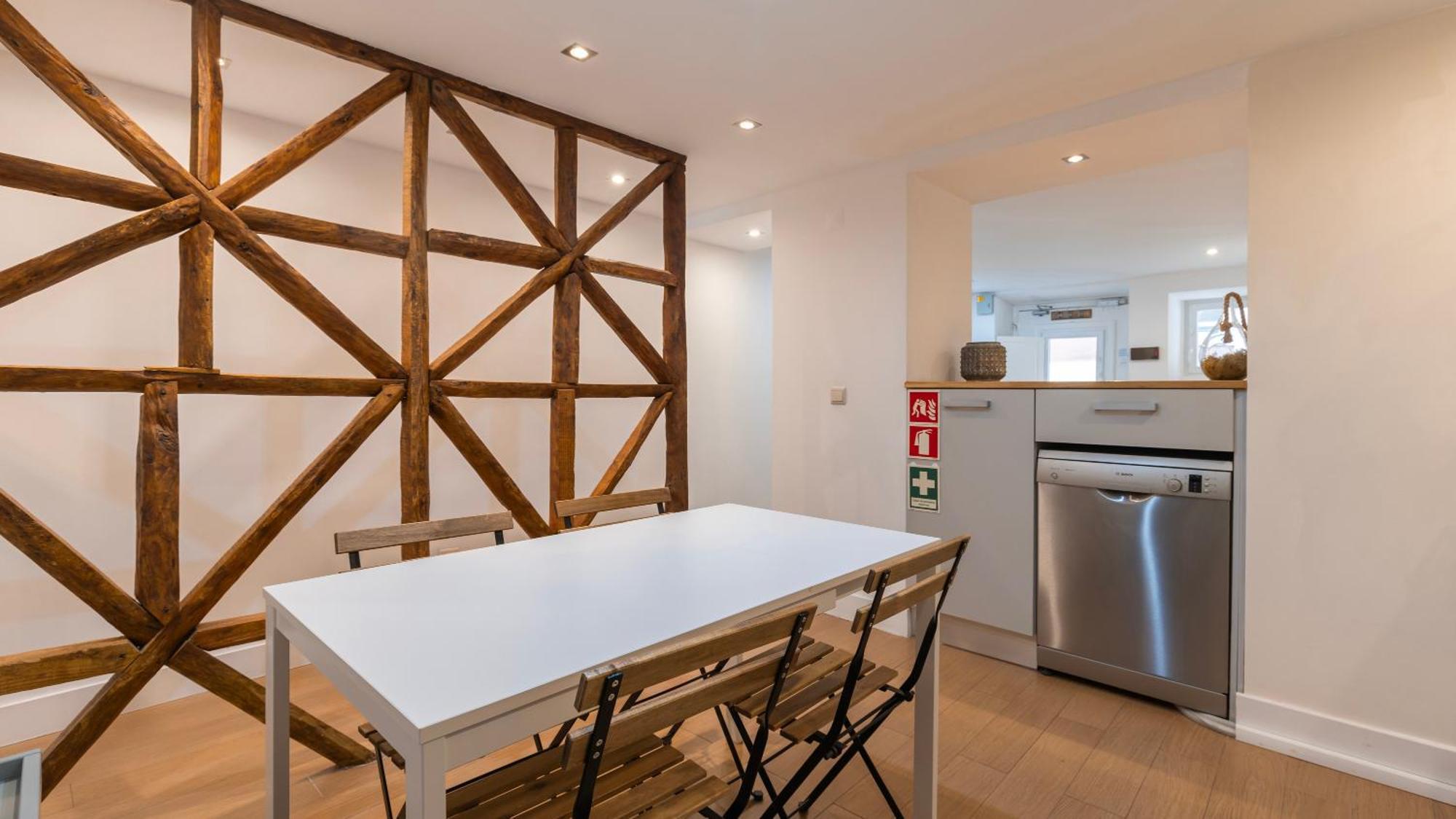 1bdr With Terrace In Alfama Centre By Lovelystay Appartement Lisboa